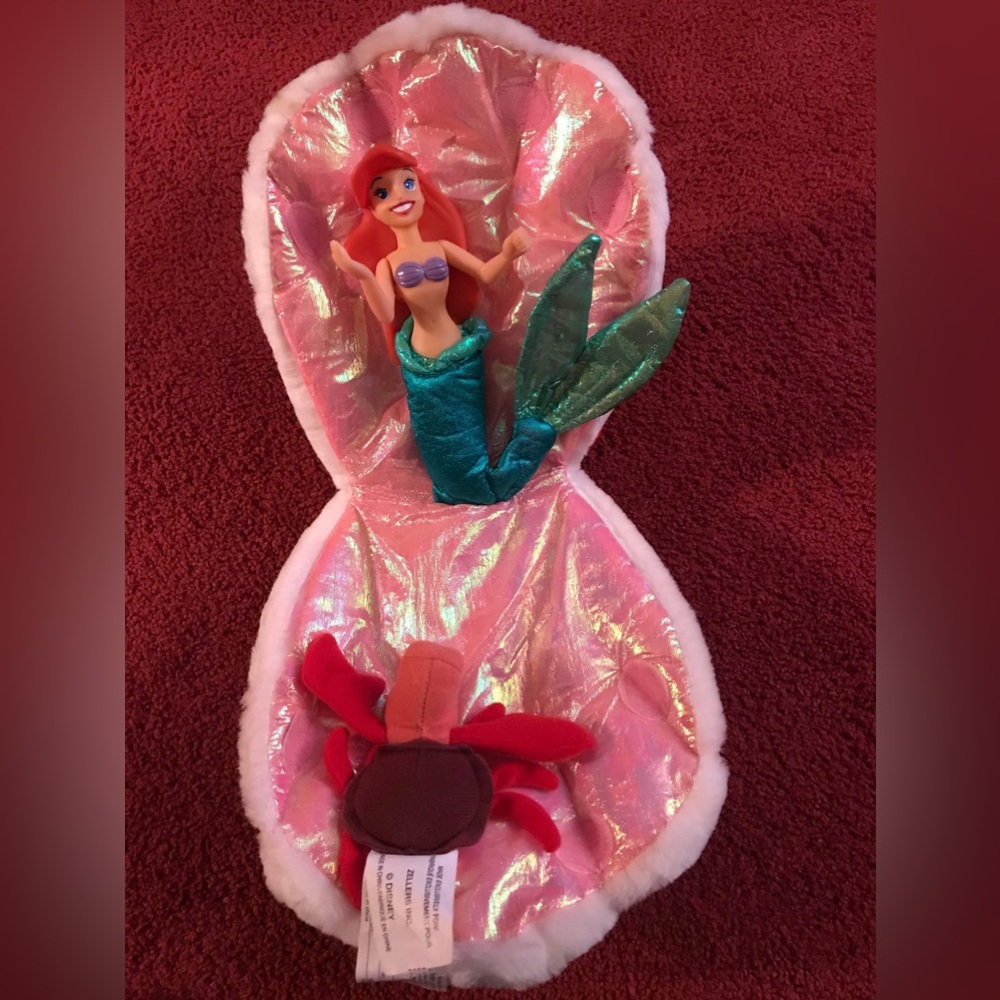 Zeller’s Ariel Puppet Shell